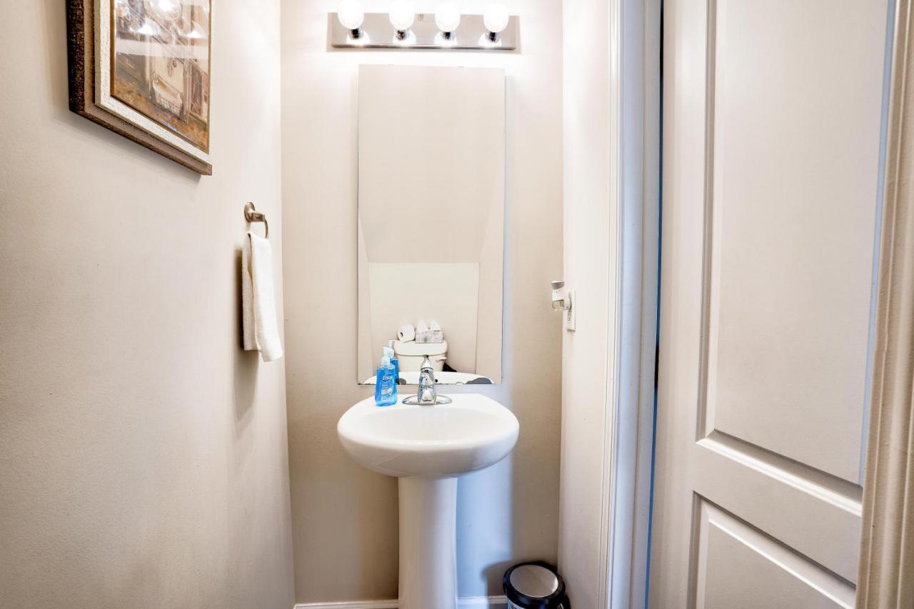 Kannapolis Elegant Townhouse - Pet Friendly Extérieur photo